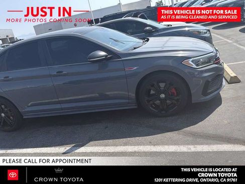 Used 2021 Volkswagen Jetta GLI Autobahn FWD image 3