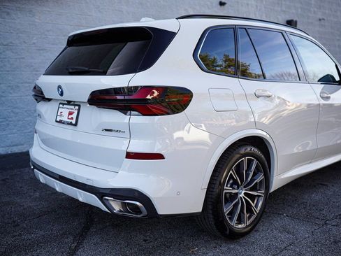 Used 2025 BMW X5 xDrive50e w/ M Sport Package image 15