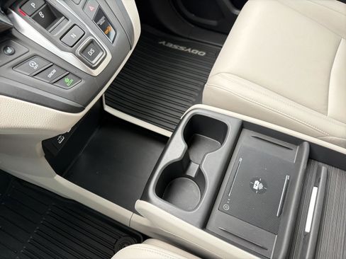 Certified 2026 Honda Odyssey EX-L image 15