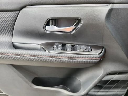 New 2026 Nissan Kicks SR FWD image 21