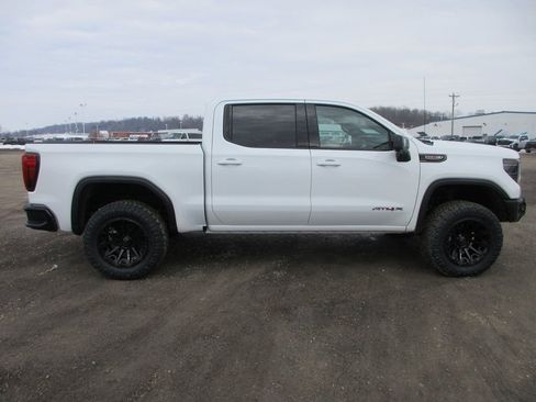 New 2026 GMC Sierra 1500 AT4X image 3
