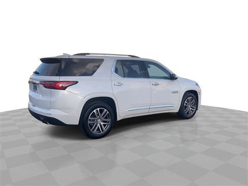 Certified 2022 Chevrolet Traverse High Country image 8
