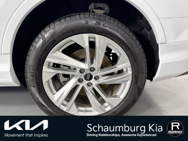 Used 2023 Audi Q7 2.0T Premium Plus w/ Premium Plus Package AWD/4WD image 6