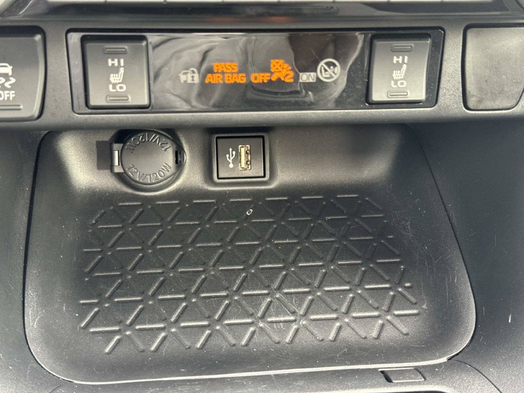 Used 2024 Toyota RAV4 XLE w/ Convenience Package AWD/4WD image 42