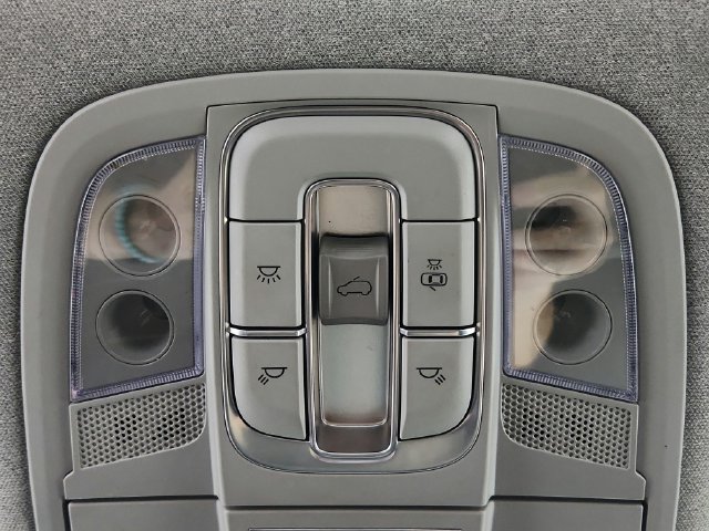 Used 2020 Hyundai Santa Fe SEL AWD/4WD image 19