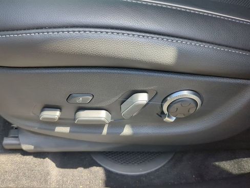 New 2025 Genesis GV80 3.5T Advanced image 18