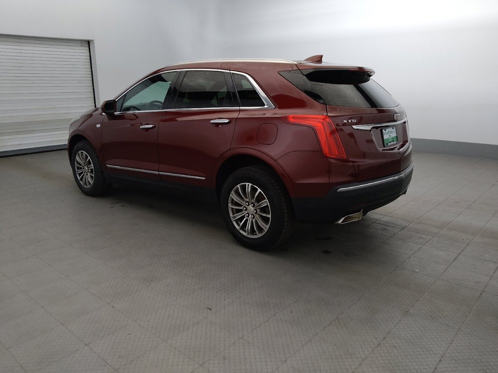 Used 2017 Cadillac XT5 Luxury w/ Driver Awareness Package FWD image 3