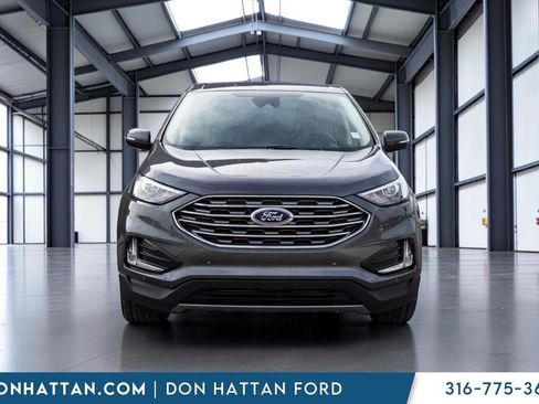 Certified 2024 Ford Edge Titanium AWD/4WD image 19