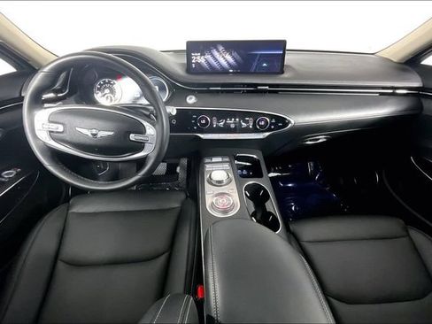 Certified 2025 Genesis GV70 2.5T AWD/4WD image 16