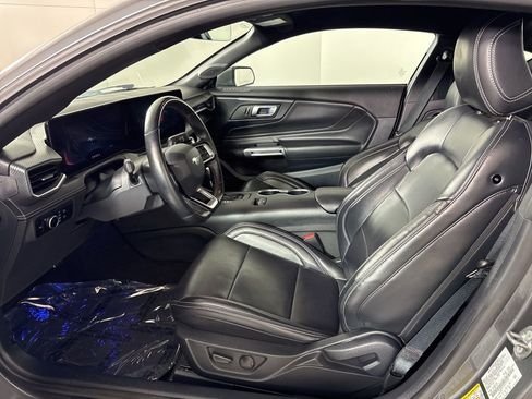 Used 2024 Ford Mustang Premium image 19