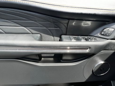 Used 2023 Ford Expedition Max Platinum image 16