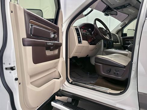 Used 2018 RAM 2500 Longhorn w/ Longhorn Southfork Package image 16