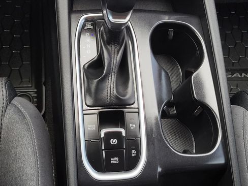 Used 2019 Hyundai Santa Fe SEL FWD image 25