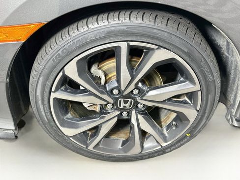 Used 2017 Honda Civic Sport image 11