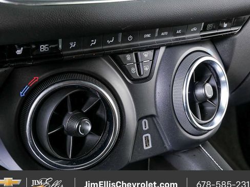 Certified 2025 Chevrolet Blazer LT FWD image 15