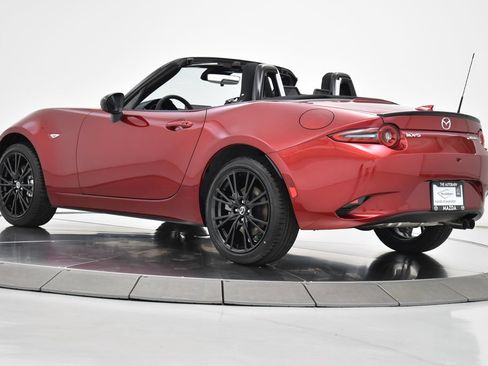 New 2026 MAZDA MX-5 Miata Club RWD image 18