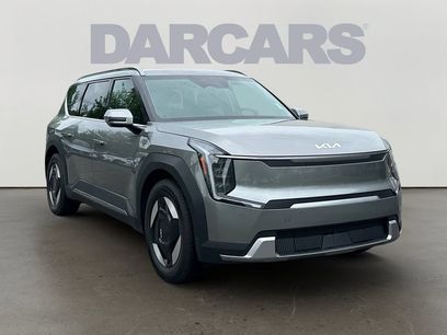 Used 2024 Kia EV9 Wind