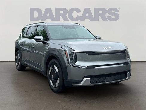 Used 2024 Kia EV9 Wind AWD/4WD image 1
