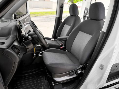 Used 2022 RAM ProMaster City Tradesman FWD image 8