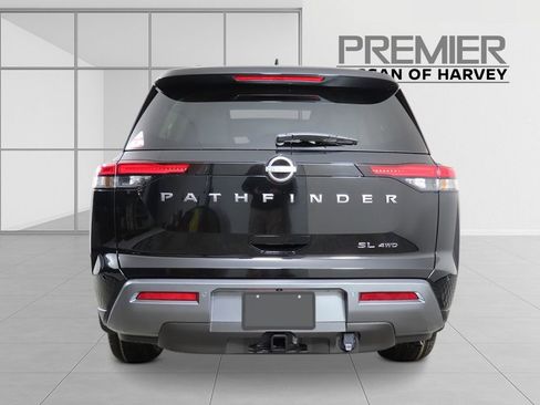 New 2026 Nissan Pathfinder SL w/ SL Premium Package AWD/4WD image 4