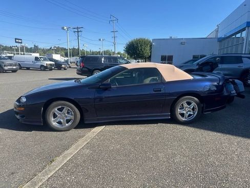 Used 1998 Chevrolet Camaro Z28 w/ Sport Appearance Pkg RWD image 2