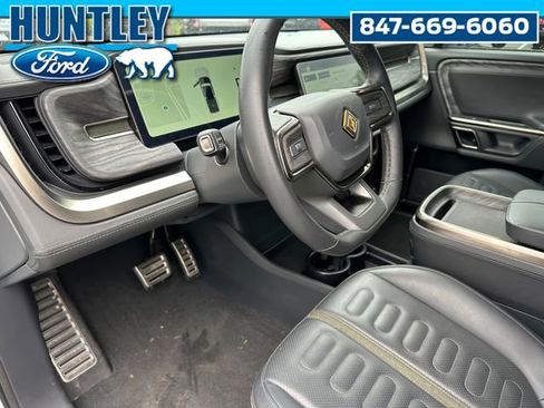 Used 2022 Rivian R1T Launch Edition image 17