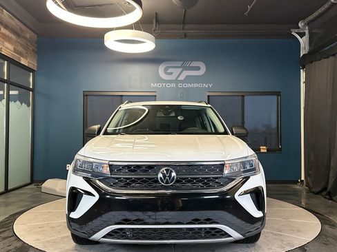 Used 2022 Volkswagen Taos S image 8