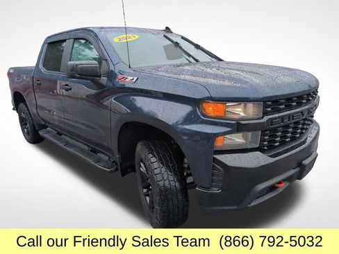 Used 2021 Chevrolet Silverado 1500 Custom Trail Boss w/ Safety Confidence Package AWD/4WD image 9