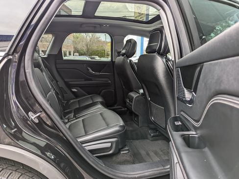 Used 2020 Lincoln Corsair AWD w/ Premium Package image 36