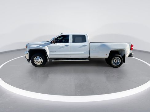 Used 2016 GMC Sierra 3500 SLT w/ Duramax Plus Package image 5