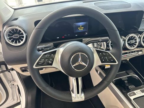 New 2026 Mercedes-Benz GLB 250 image 10