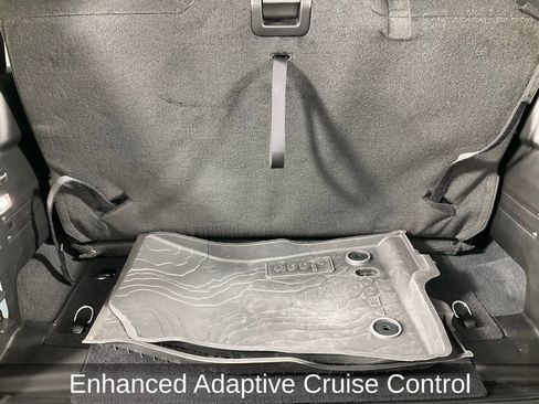 Certified 2025 Jeep Wrangler Willys image 28