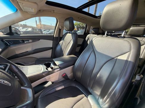 Used 2020 Lincoln Nautilus Reserve w/ Equipment Group 201A image 11