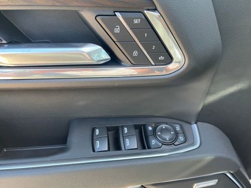 New 2026 GMC Sierra 1500 SLT image 12