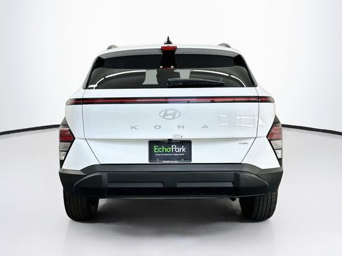 Used 2025 Hyundai Kona SEL AWD/4WD image 7
