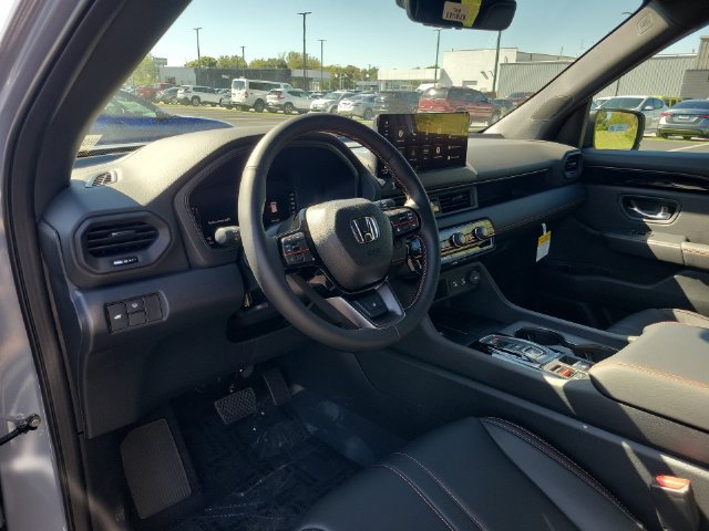 New 2026 Honda Pilot TrailSport image 18