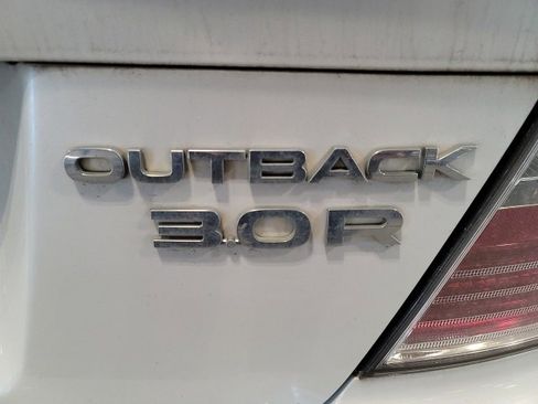 Used 2005 Subaru Outback 3.0R image 13