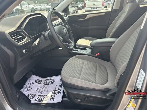 Used 2022 Ford Escape SE image 14