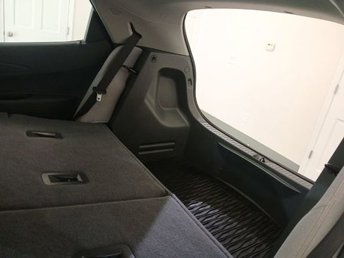 Used 2019 Chevrolet Bolt LT FWD image 11