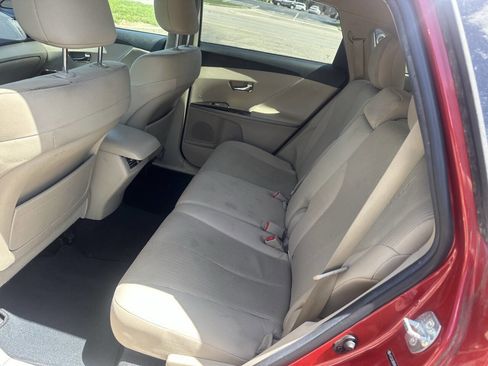 Used 2011 Toyota Venza image 16