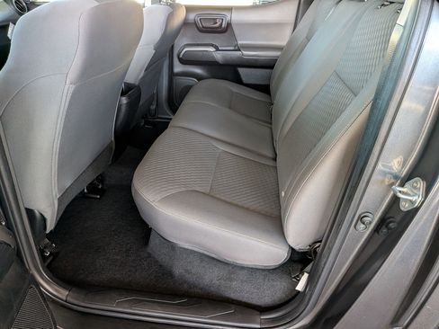 Certified 2022 Toyota Tacoma SR5 image 24