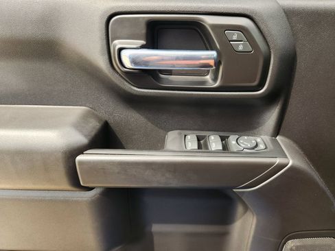 Used 2022 Chevrolet Silverado 1500 Custom RWD image 25