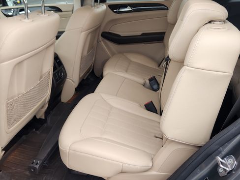 Used 2018 Mercedes-Benz GLS 450 4MATIC image 15