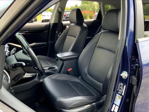 Used 2023 Kia Seltos EX image 23