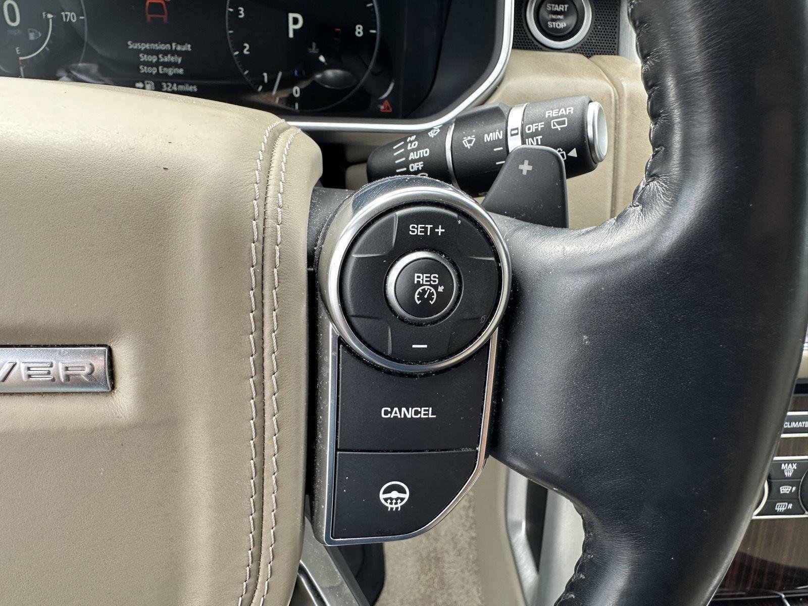 Used 2017 Land Rover Range Rover Supercharged AWD/4WD image 28