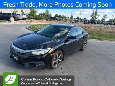 Used 2016 Honda Civic Touring image 3