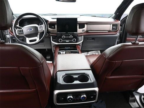 Used 2022 Ford Expedition Max Limited image 21