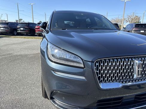 Used 2022 Lincoln Corsair Reserve w/ Equipment Group 201A image 9