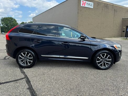 Used 2017 Volvo XC60 T6 Dynamic w/ Preferred Option Package AWD/4WD image 11