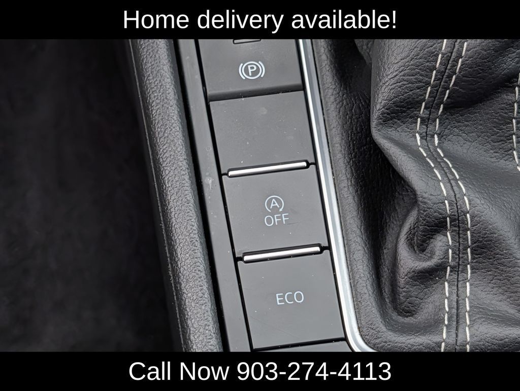 Used 2026 Volkswagen Jetta SE FWD image 17